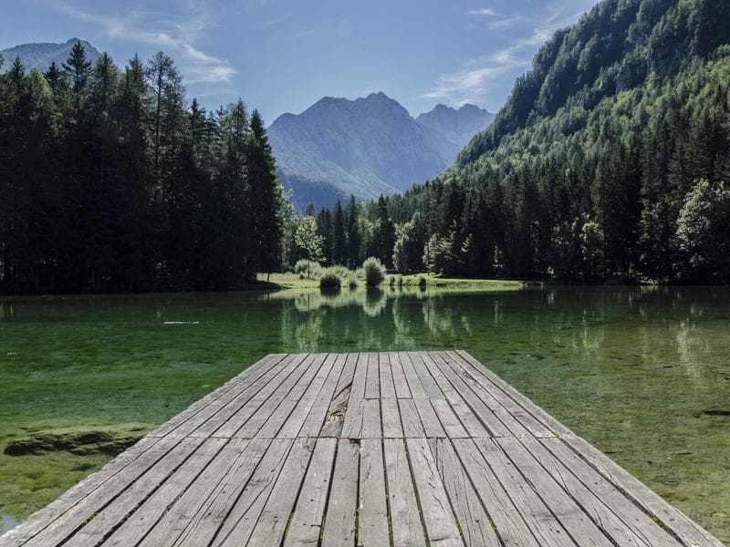 Fasad Ruko 3 Lantai — Desain Eksterior di Jl. Gajah Mada, Pontianak